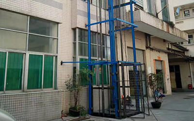 升降平臺(tái)在使用應(yīng)該注意什么呢？